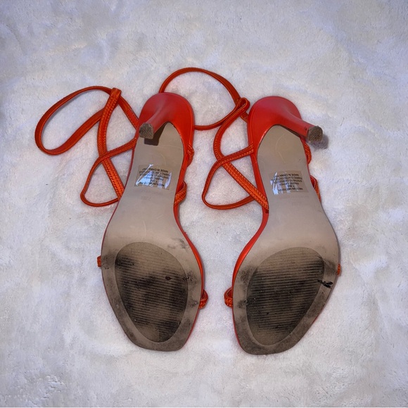STEVE MADDEN ORANGE STRAPPY HEELS - Picture 5 of 5